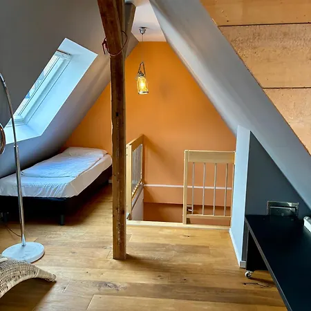The Cozy Rooftop Apartment *